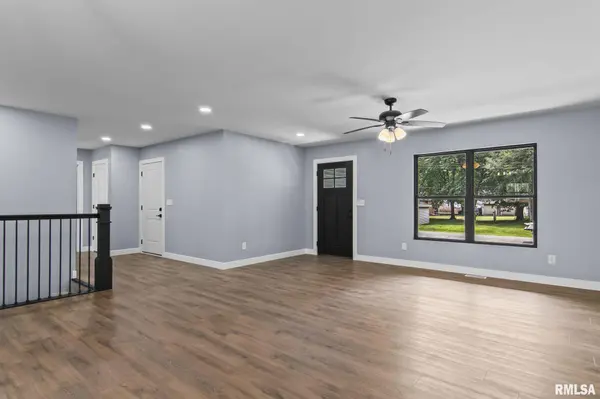 315 W HILL ST, Virden, IL 62690