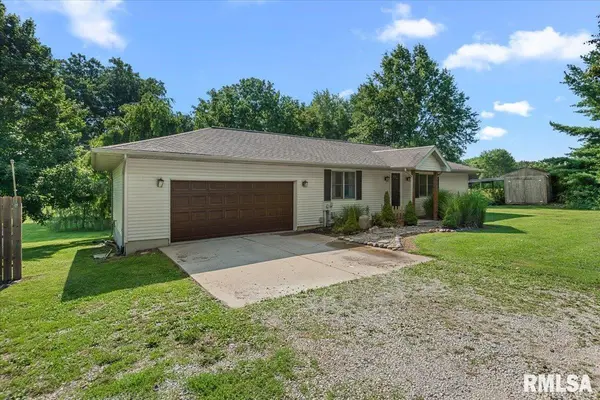 5710 Guest RD, Sherman, IL 62684