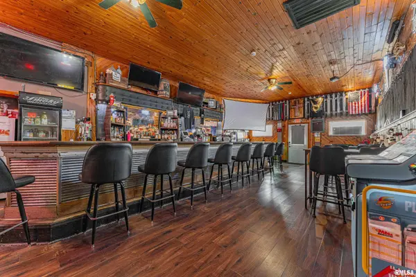 118 S TONICA ST, Mason City, IL 62664