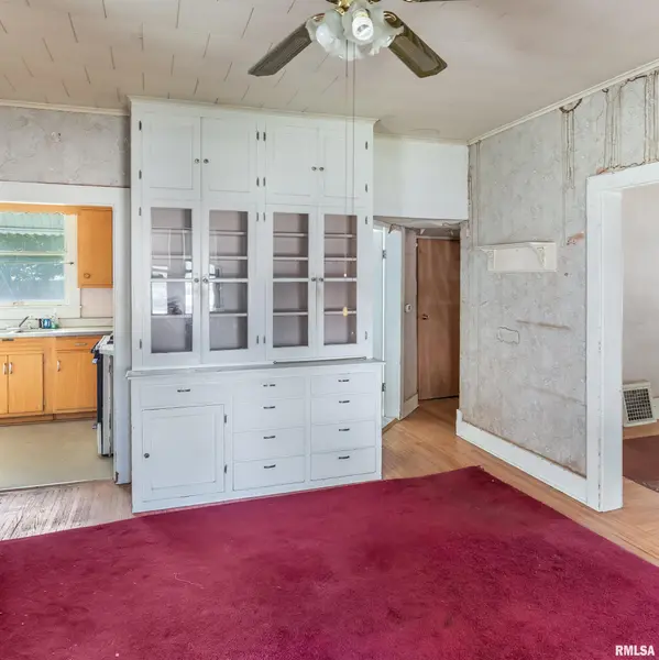 727 E JACKSON ST, Macomb, IL 61455