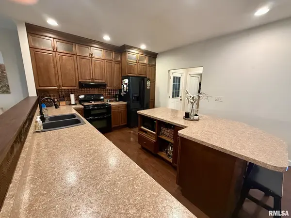 22686 WHITE OAKS LN, Athens, IL 62613
