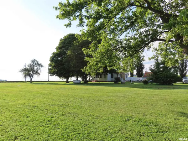 752 E 1080TH ST, Woodhull, IL 61490