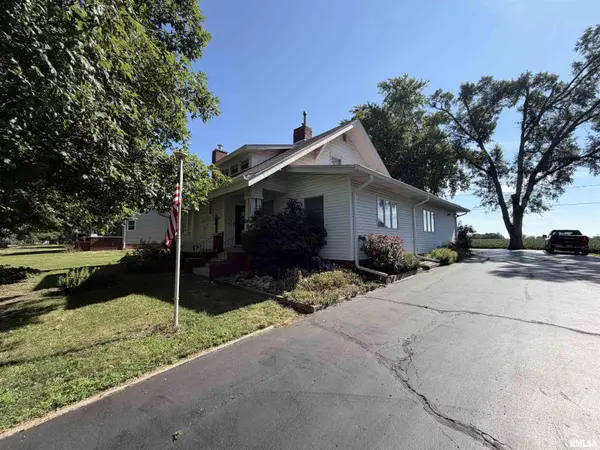402 S MAIN ST, Avon, IL 61415