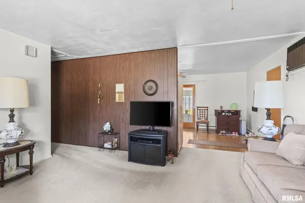 6 BIRCH LN, Williamsville, IL 62693