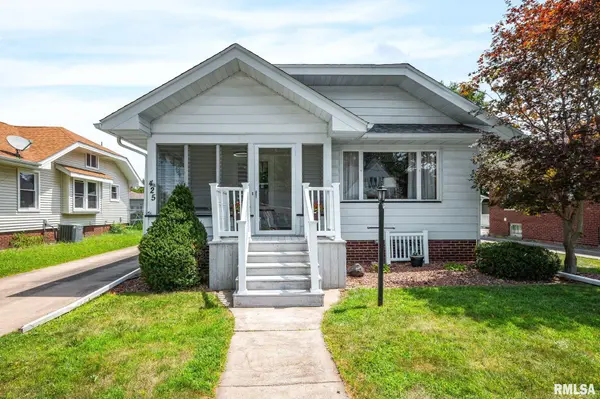 425 HAWKINSON AVE, Galesburg, IL 61401