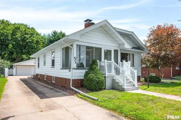 425 HAWKINSON AVE, Galesburg, IL 61401