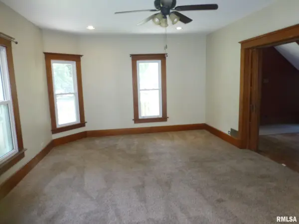 414 Kitchell ST, Pana, IL 62557