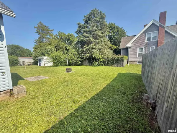 625 W LOSEY ST, Galesburg, IL 61401