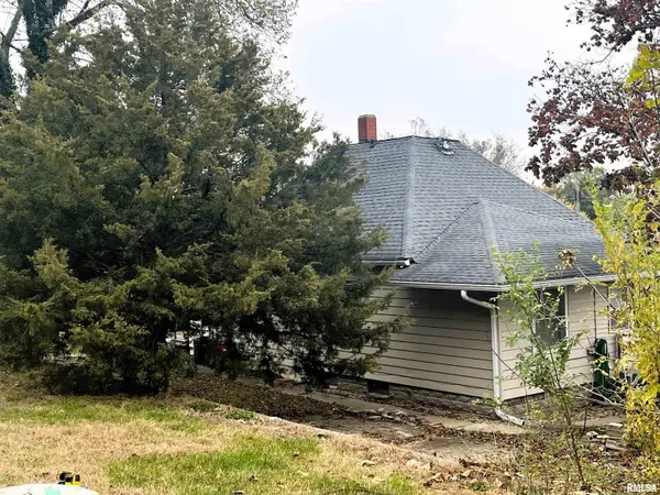 227 E MAIN ST, Havana, IL 62644