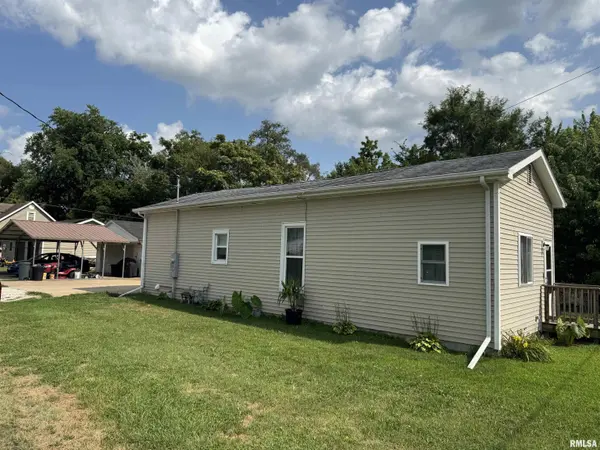 903 E LINCOLN ST, Havana, IL 62644