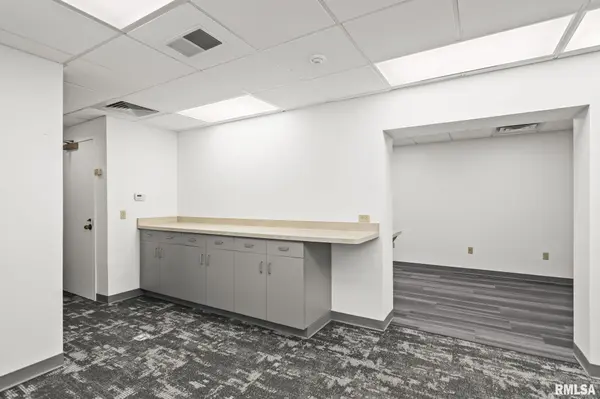 720 W South Grand AVE, Springfield, IL 62704