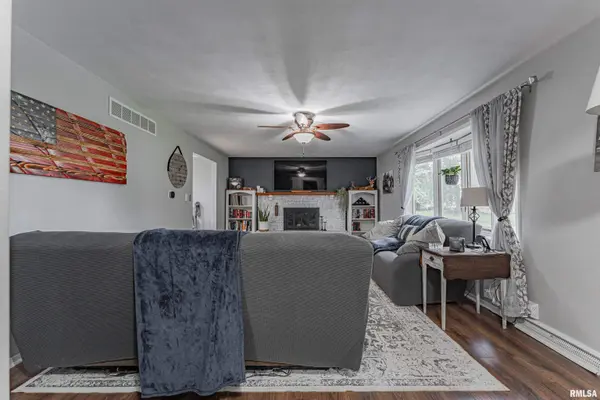 205 S Moose ST, Mason City, IL 62664