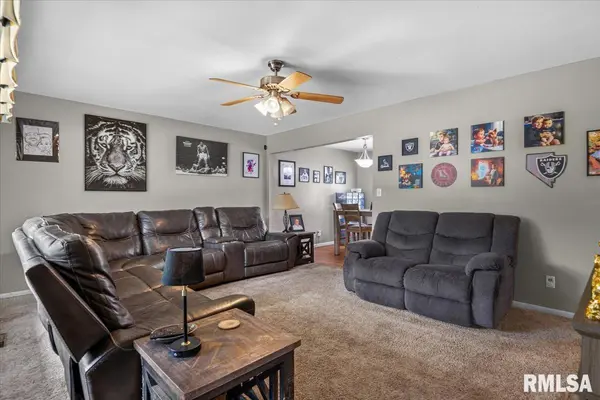 1527 FAIRFIELD DR, Springfield, IL 62702