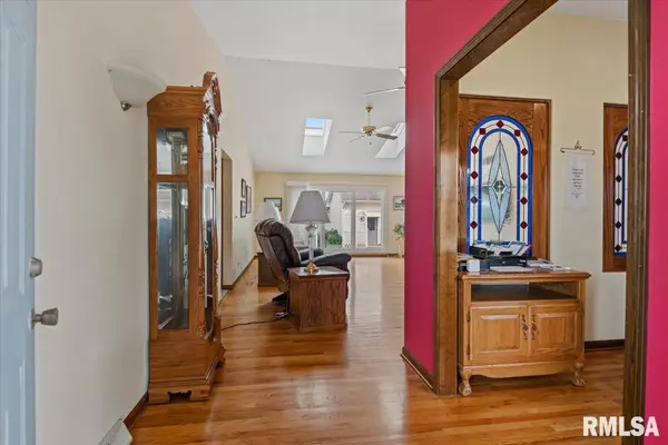 2508 HEDGE LN, Springfield, IL 62707
