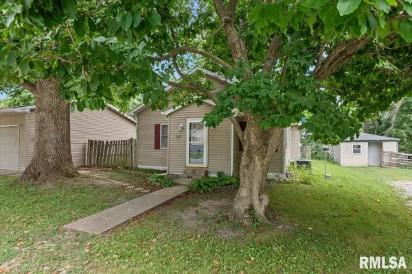 326 Interurban ST, Auburn, IL 62615