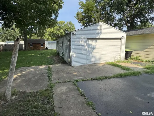 1413 S WEST ST, Jacksonville, IL 62650