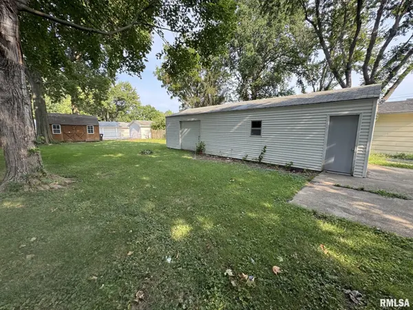 1413 S WEST ST, Jacksonville, IL 62650