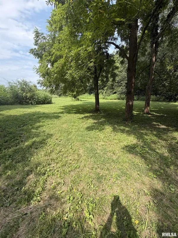 6750-6760 Wesley Chapel RD, Chatham, IL 62629