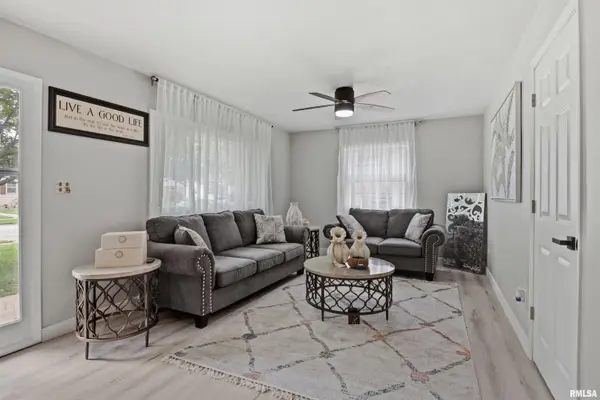 28 BEL AIRE DR, Springfield, IL 62703