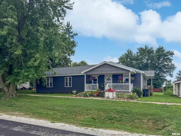512 W WASHINGTON ST, Mt Sterling, IL 62353