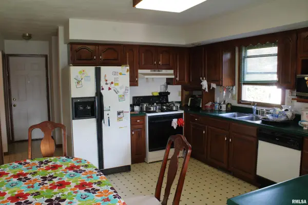 1105 CHRISTOPHER LN, Springfield, IL 62712