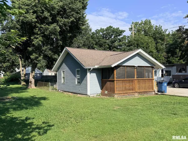 521 N DANIEL AVE, Springfield, IL 62702
