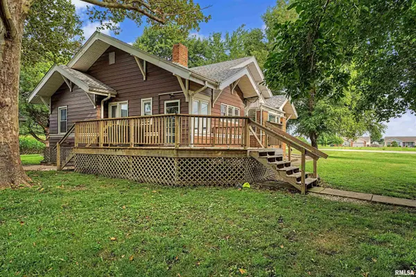 330 KENNEDY RD, Elkhart, IL 62634