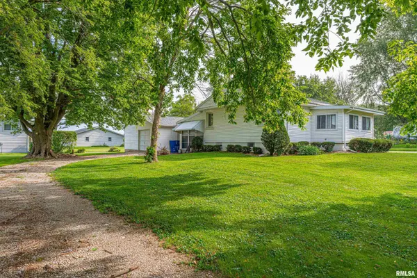 515 W MORGAN ST, Mt Pulaski, IL 62548