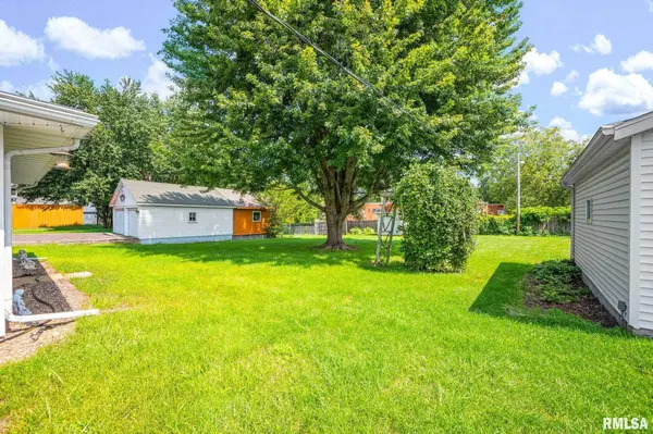 1461 N ACADEMY ST, Galesburg, IL 61401