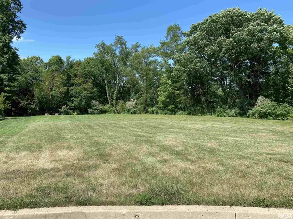 3747 GRANDVIEW CT, Pekin, IL 61554