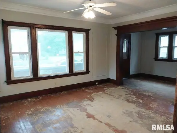 1605 W MARTIN ST, Peoria, IL 61605