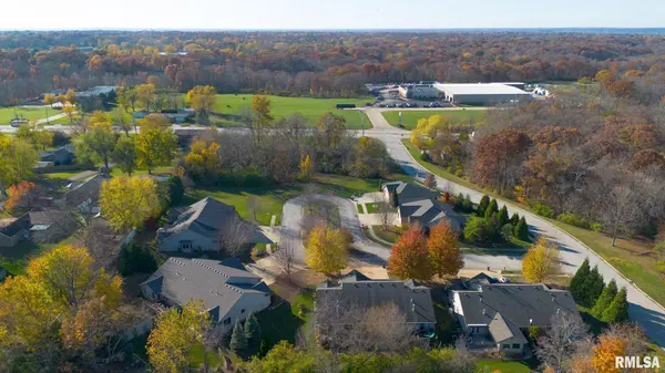 110 SUSAN CT, East Peoria, IL 61611