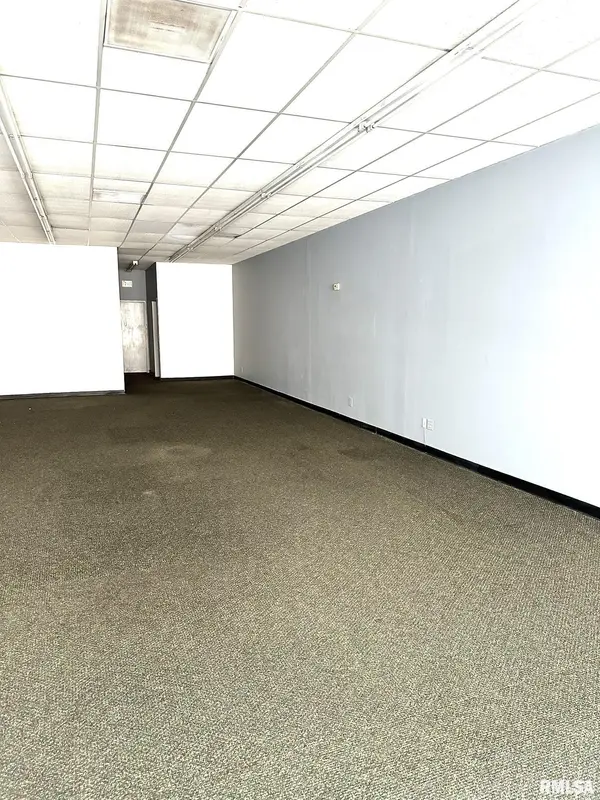 113 N MAIN ST, Canton, IL 61520