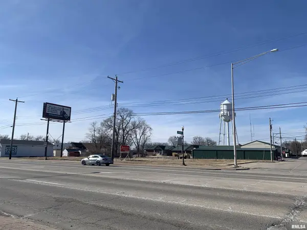 117-121 N MAIN ST, Creve Coeur, IL 61610-0000