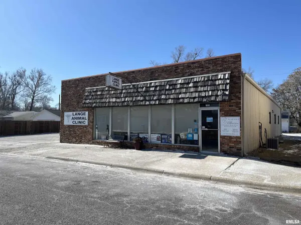 1305 BLACK ST, Pekin, IL 61554