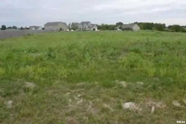 609 PATRICIA ST, Washington, IL 61571