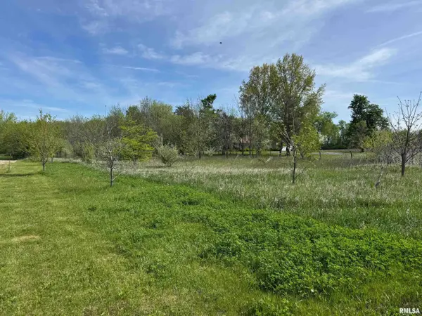 0 State Route 9 Route, Pekin, IL 61554
