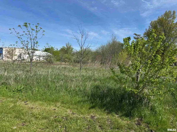 0 State Route 9 Route, Pekin, IL 61554