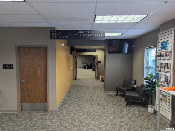 2220 W TOWNLINE RD #Suite A, Peoria, IL 61615
