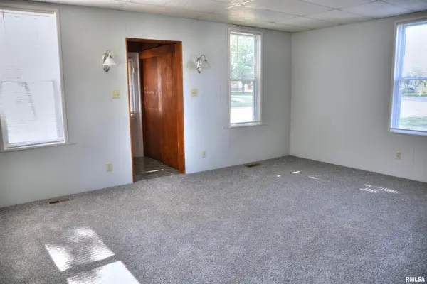 309 S DUDLEY ST, Macomb, IL 61455