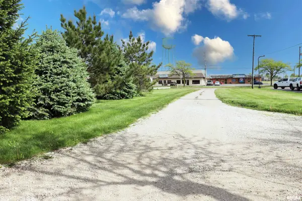 201 Willa LN, Washington, IL 61571