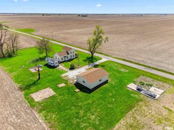 16853 N WRIGHT RD, Lewistown, IL 61542