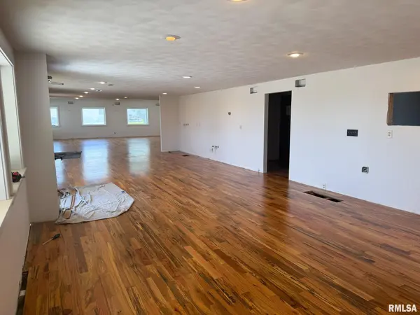 210 E PEORIA ST, Goodfield, IL 61742