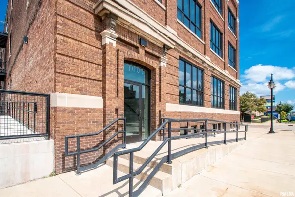 1001 SW ADAMS ST #206, Peoria, IL 61602