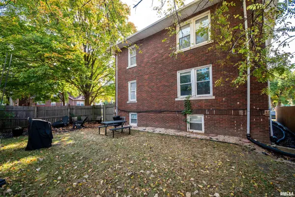 501 W COLUMBIA TER, Peoria, IL 61606