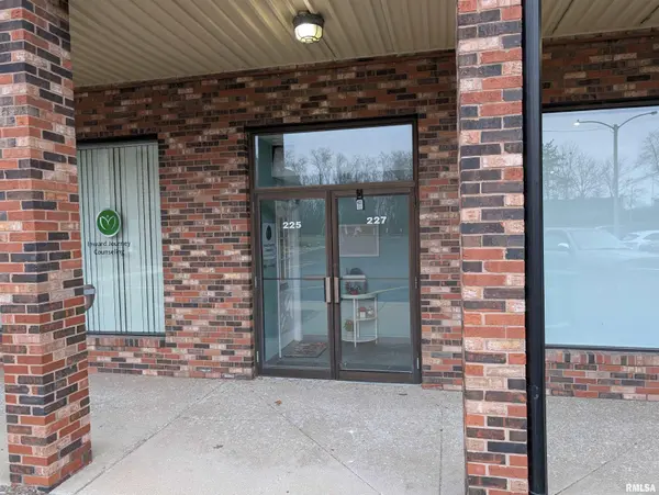 7501 N UNIVERSITY ST #227, Peoria, IL 61614