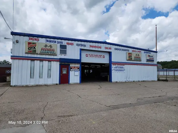 3523 W FARMINGTON RD, Peoria, IL 61604