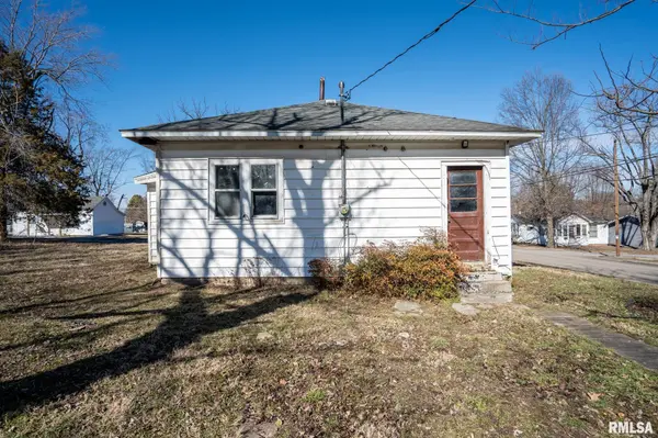 1500 W ADAMS ST, Herrin, IL 62948
