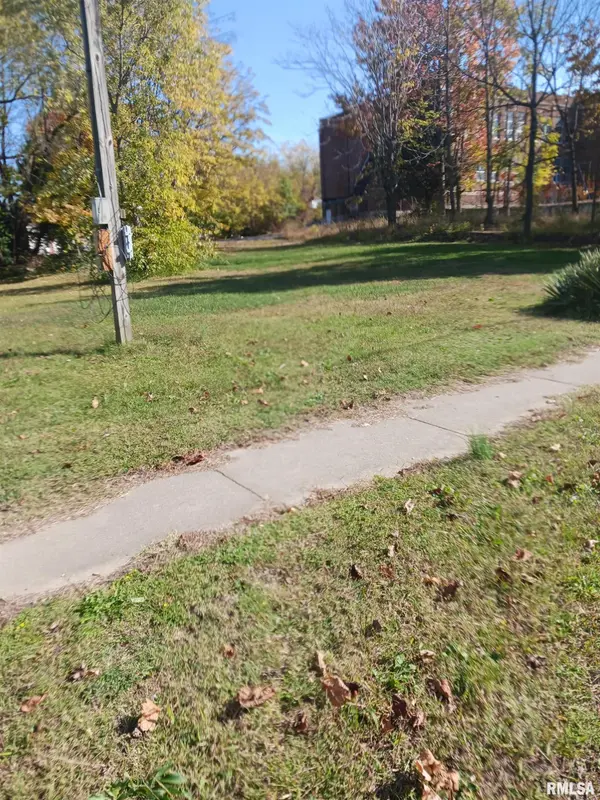 1420 POPLAR ST, Murphysboro, IL 62966