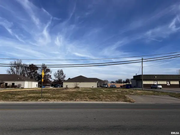 000 N Carbon ST, Marion, IL 62959